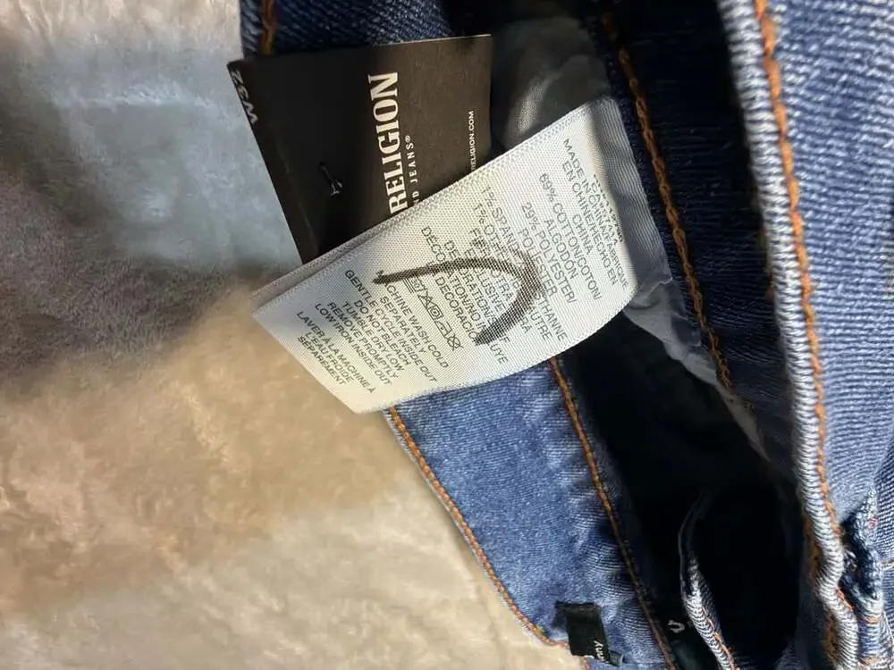 True Religion Rocco Relaxed Skinny Denim Shorts Size 32